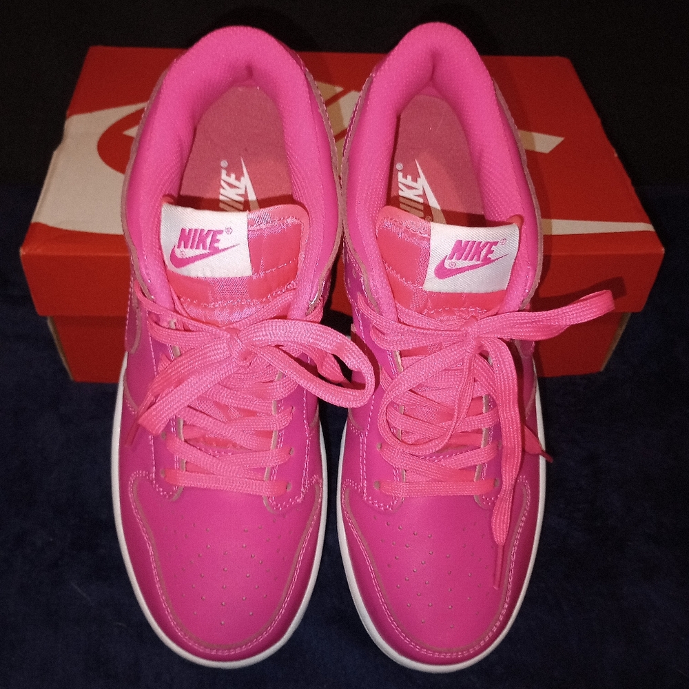 New Nike Dunk Low Hyper Pink Womens size 8 - Picture 4 of 12